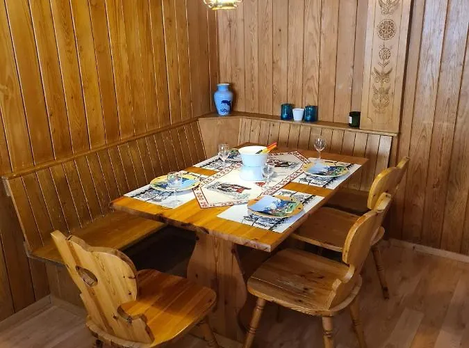 Traditional In - Floor Wengen