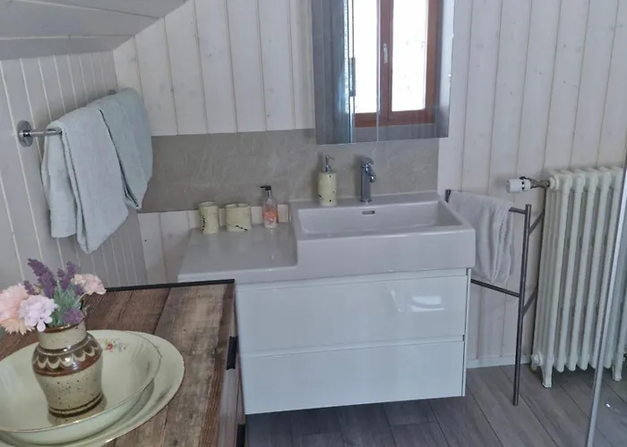 Traditional In - Floor Wengen